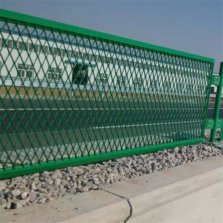 高速防眩網案例展示圖片3 高速防眩網案例展示圖片3